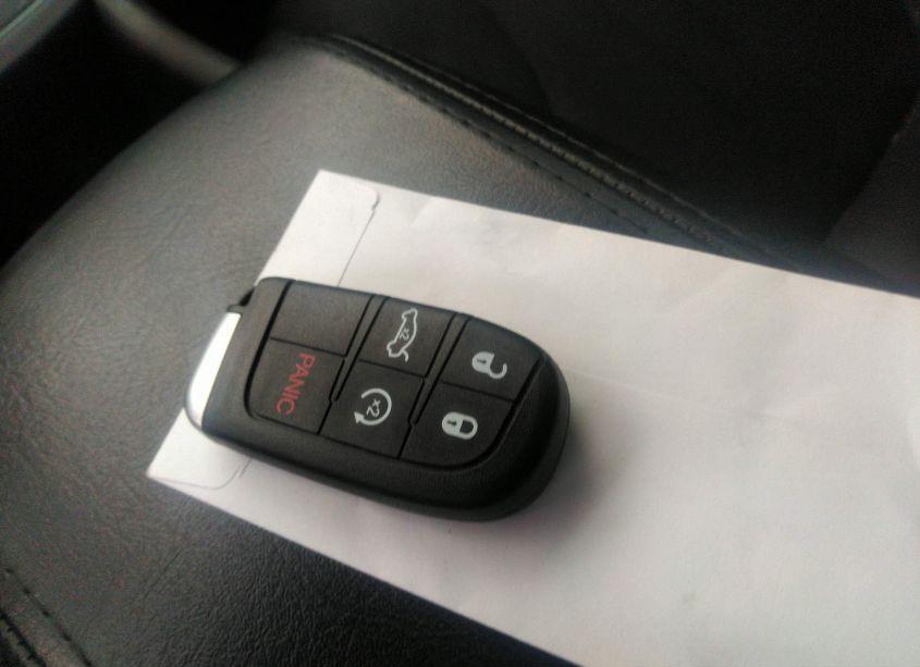 Photo 11 of 2015 Chrysler 200 S (VIN 1C3CCCBB6FN704739)