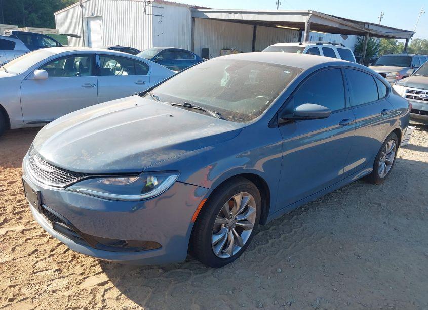 Photo 2 of 2015 Chrysler 200 S (VIN 1C3CCCBB6FN704739)