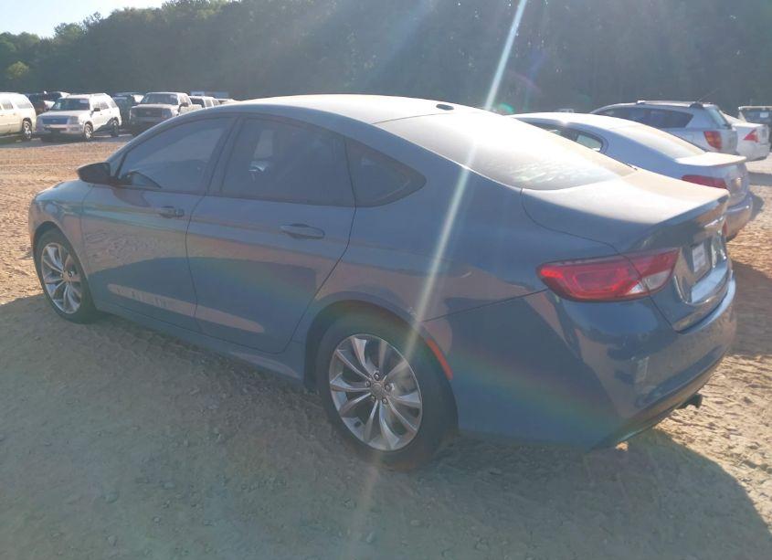 Photo 3 of 2015 Chrysler 200 S (VIN 1C3CCCBB6FN704739)