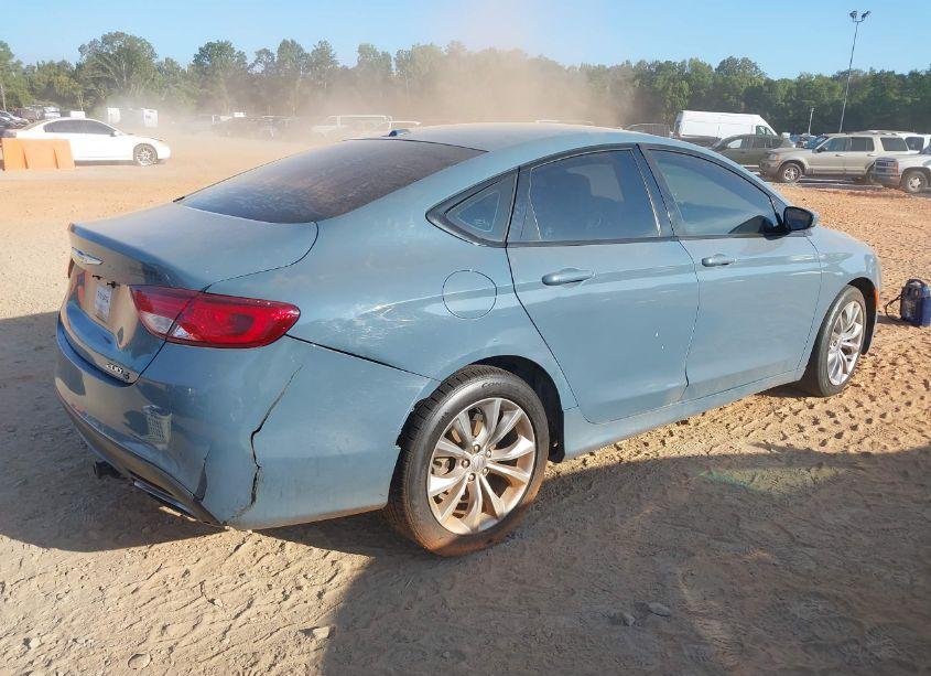 Photo 4 of 2015 Chrysler 200 S (VIN 1C3CCCBB6FN704739)