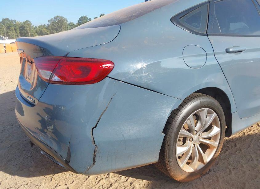 Photo 6 of 2015 Chrysler 200 S (VIN 1C3CCCBB6FN704739)