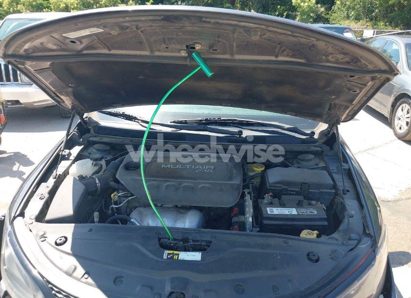 Photo 10 of 2015 Chrysler 200 S (VIN 1C3CCCBB6FN721931)