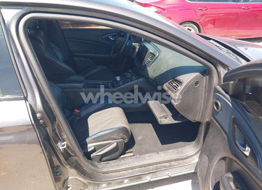 Photo 5 of 2015 Chrysler 200 S (VIN 1C3CCCBB6FN721931)