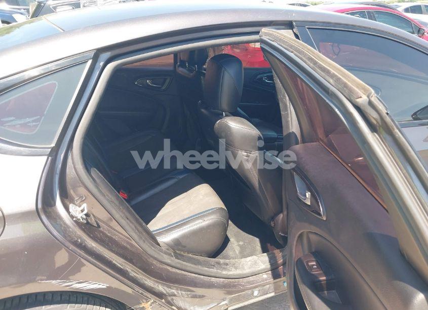 Photo 8 of 2015 Chrysler 200 S (VIN 1C3CCCBB6FN721931)