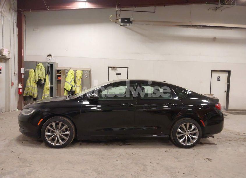 Photo 13 of 2015 Chrysler 200 S (VIN 1C3CCCBB6FN750636)