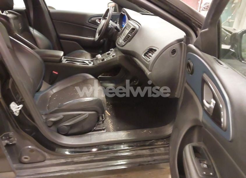 Photo 5 of 2015 Chrysler 200 S (VIN 1C3CCCBB6FN750636)