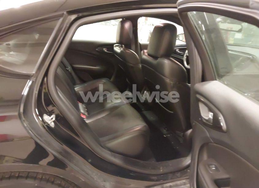 Photo 8 of 2015 Chrysler 200 S (VIN 1C3CCCBB6FN750636)