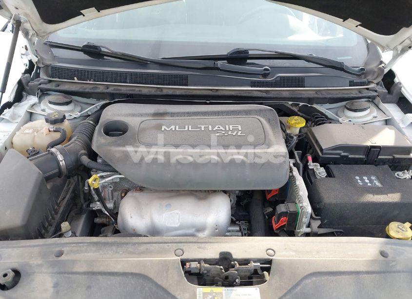 Photo 10 of 2016 Chrysler 200 S (VIN 1C3CCCBB6GN141810)