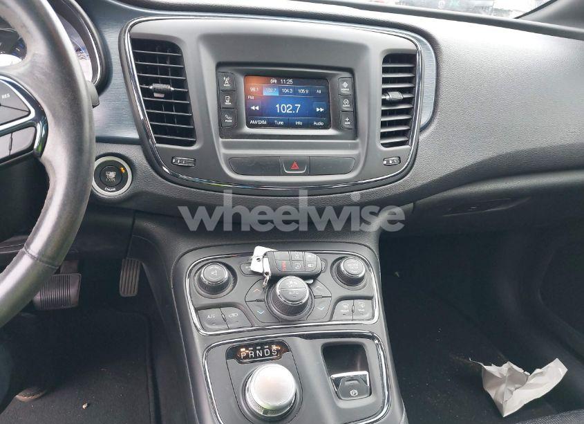 Photo 11 of 2015 Chrysler 200 S (VIN 1C3CCCBB7FN531636)