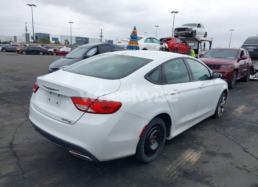 Photo 4 of 2015 Chrysler 200 S (VIN 1C3CCCBB7FN531636)