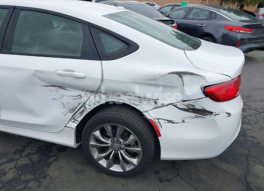 Photo 6 of 2015 Chrysler 200 S (VIN 1C3CCCBB7FN531636)