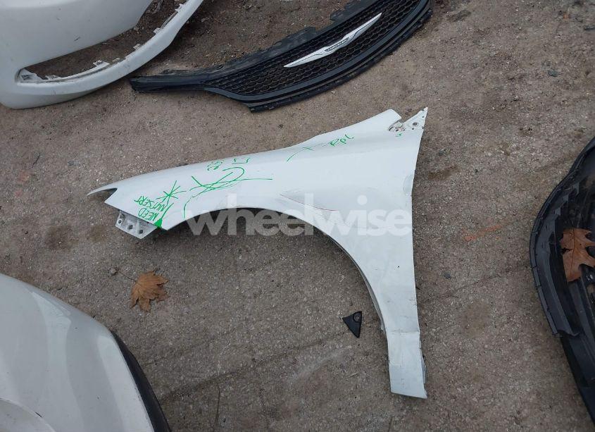 Photo 13 of 2015 Chrysler 200 S (VIN 1C3CCCBB7FN545875)