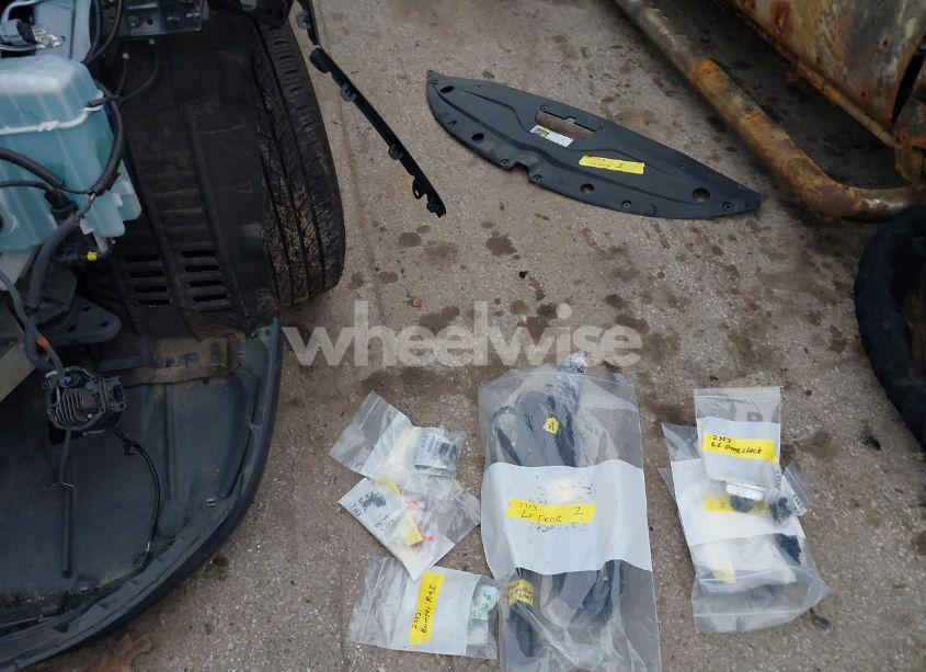 Photo 15 of 2015 Chrysler 200 S (VIN 1C3CCCBB7FN545875)