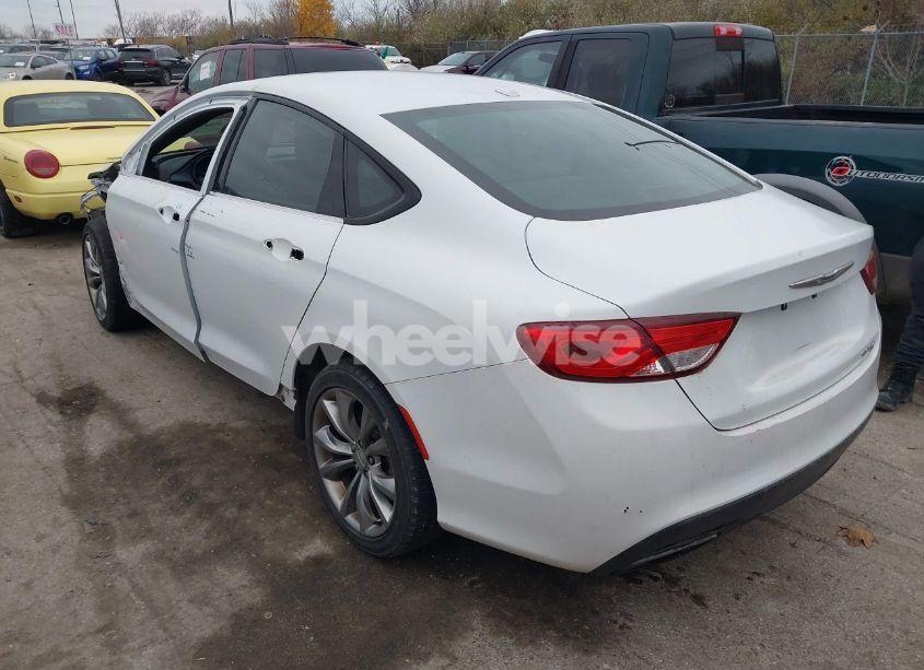 Photo 3 of 2015 Chrysler 200 S (VIN 1C3CCCBB7FN545875)