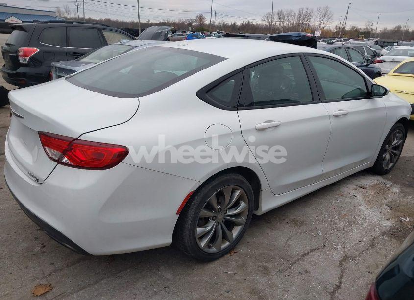 Photo 4 of 2015 Chrysler 200 S (VIN 1C3CCCBB7FN545875)