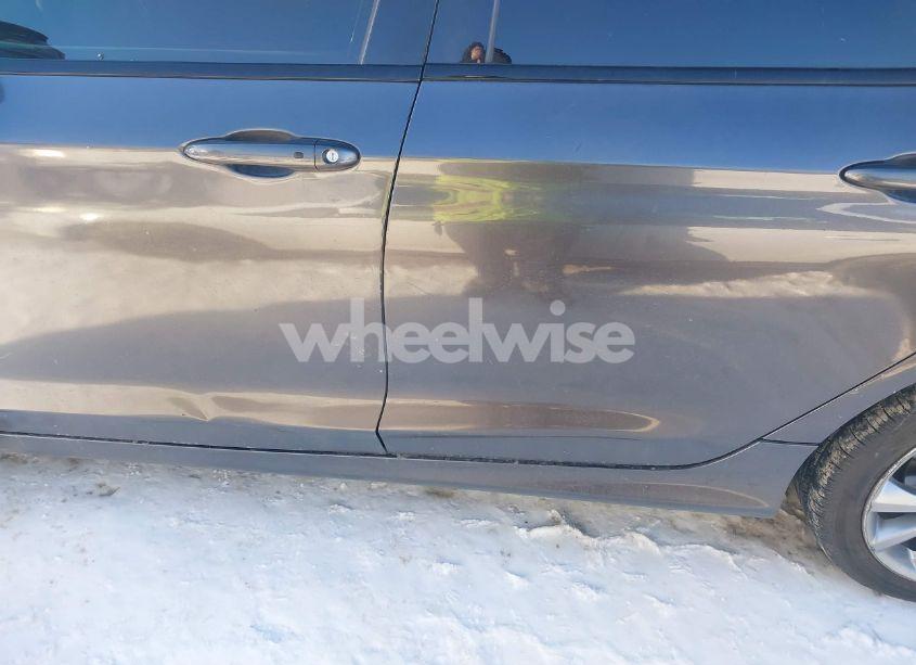 Photo 14 of 2015 Chrysler 200 S (VIN 1C3CCCBB7FN573949)