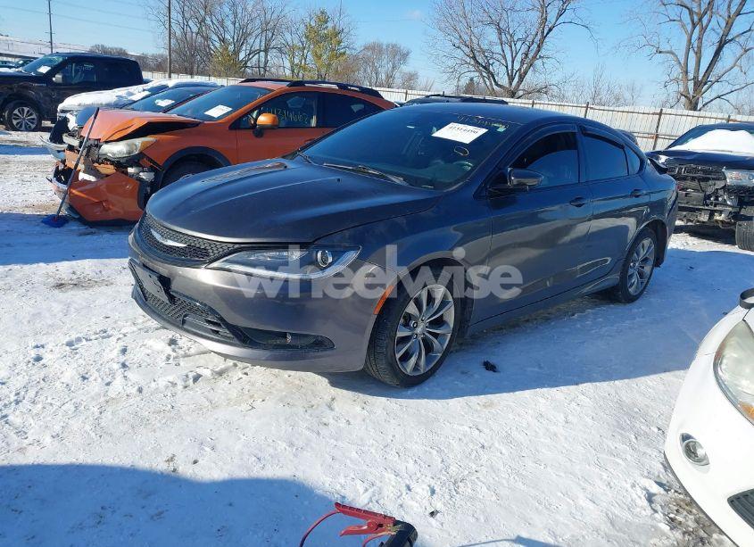 Photo 2 of 2015 Chrysler 200 S (VIN 1C3CCCBB7FN573949)