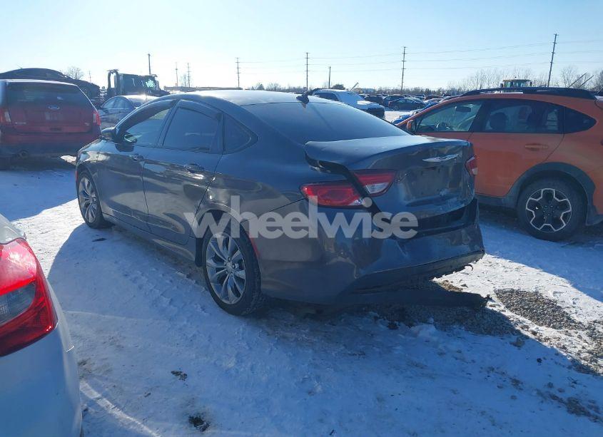 Photo 3 of 2015 Chrysler 200 S (VIN 1C3CCCBB7FN573949)