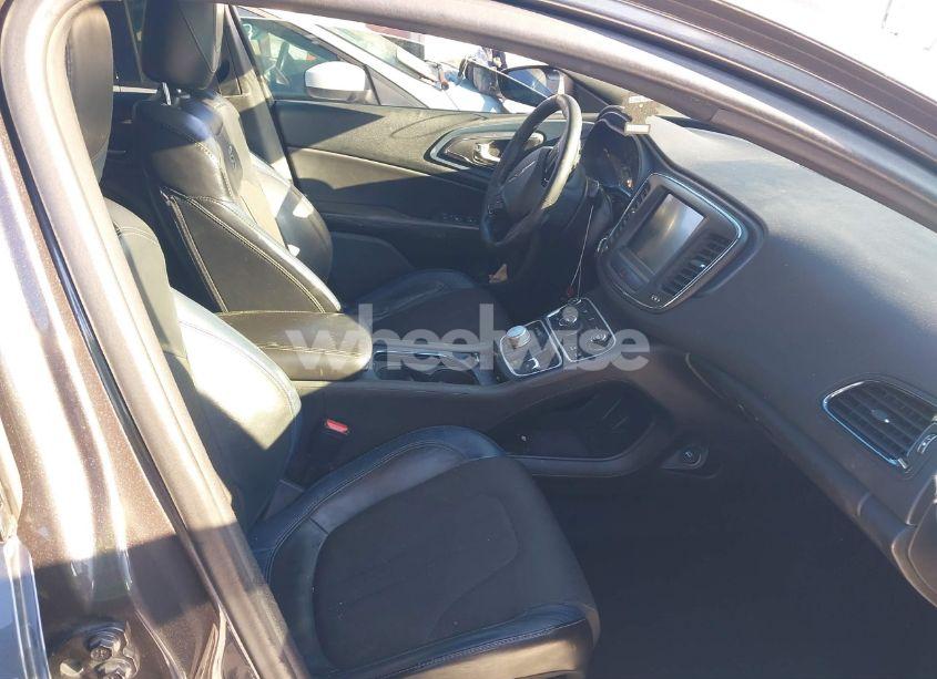 Photo 5 of 2015 Chrysler 200 S (VIN 1C3CCCBB7FN573949)