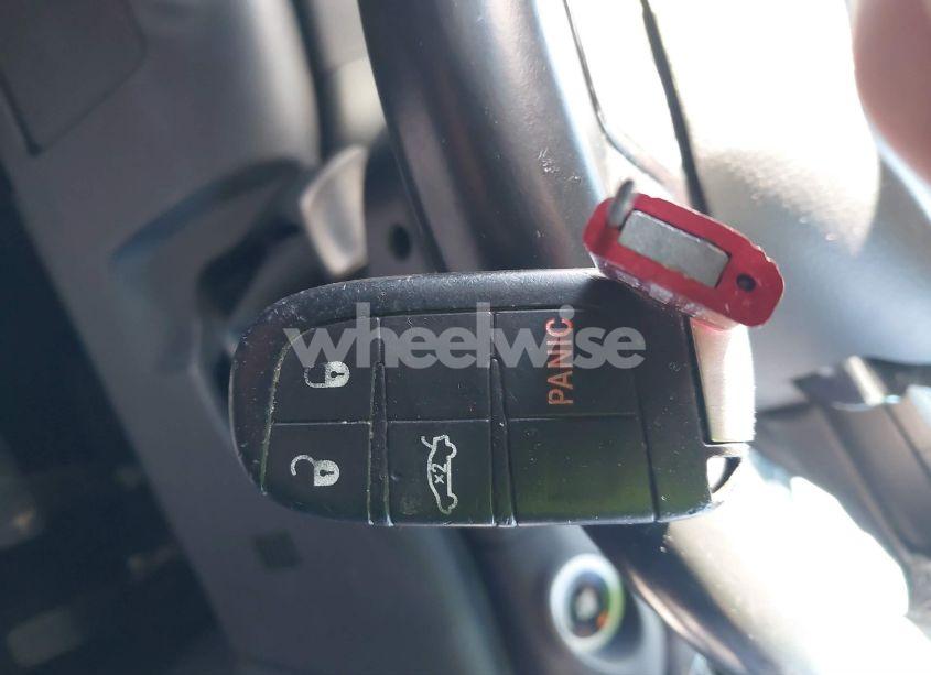 Photo 11 of 2015 Chrysler 200 S (VIN 1C3CCCBB7FN590122)