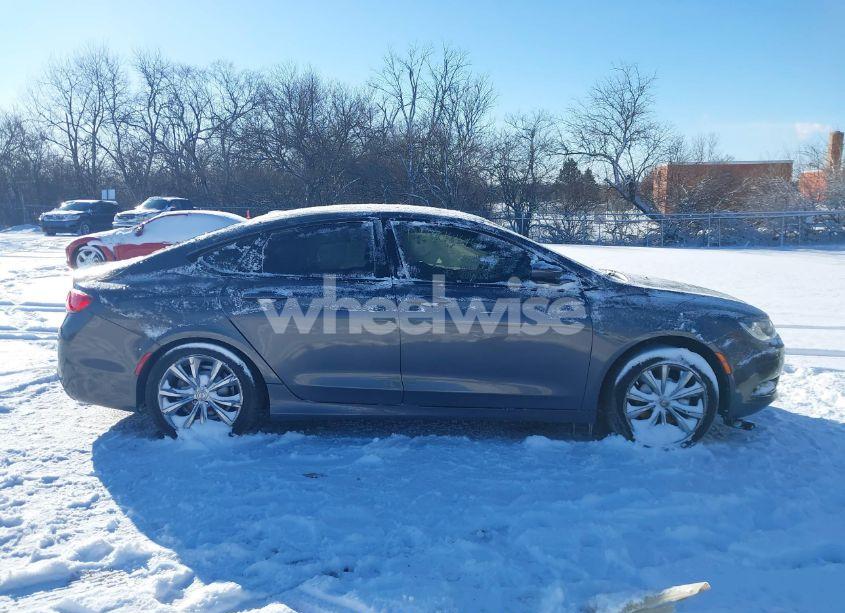 Photo 14 of 2015 Chrysler 200 S (VIN 1C3CCCBB7FN590122)