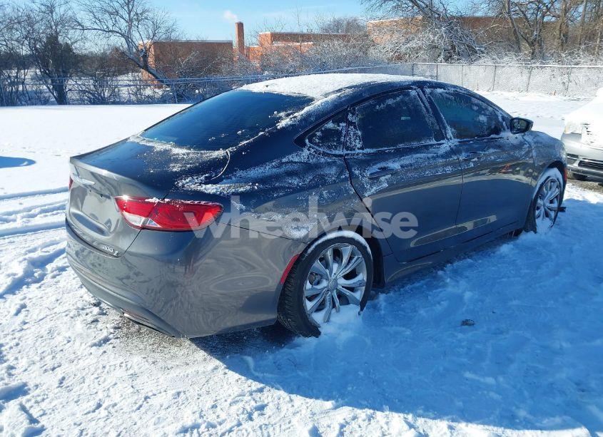 Photo 4 of 2015 Chrysler 200 S (VIN 1C3CCCBB7FN590122)