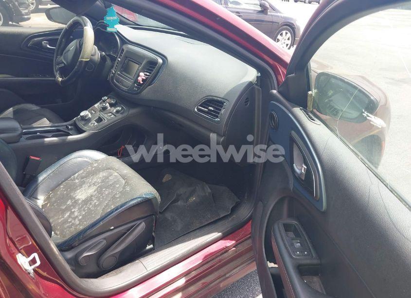 Photo 5 of 2015 Chrysler 200 S (VIN 1C3CCCBB7FN613219)