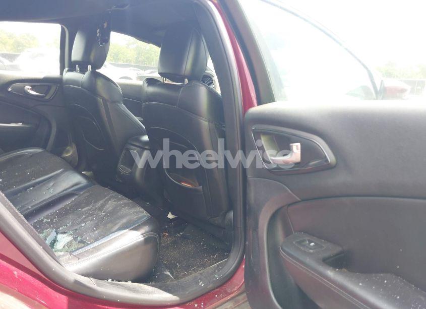 Photo 8 of 2015 Chrysler 200 S (VIN 1C3CCCBB7FN613219)