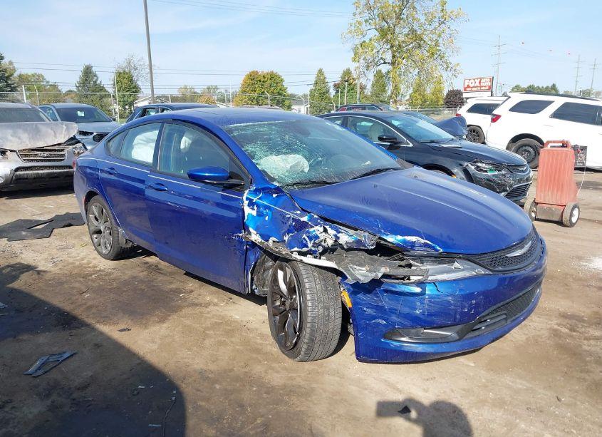 2015 Chrysler 200 S (VIN 1C3CCCBB7FN626066) main photo