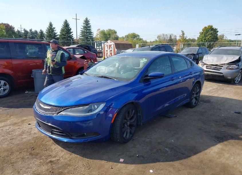Photo 2 of 2015 Chrysler 200 S (VIN 1C3CCCBB7FN626066)