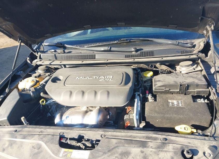 Photo 10 of 2015 Chrysler 200 S (VIN 1C3CCCBB7FN676241)