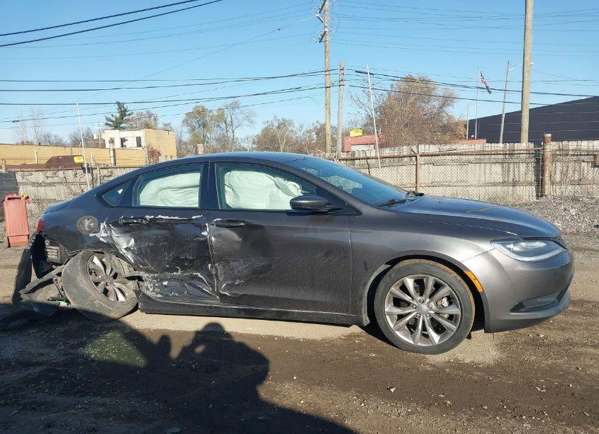 Photo 13 of 2015 Chrysler 200 S (VIN 1C3CCCBB7FN676241)