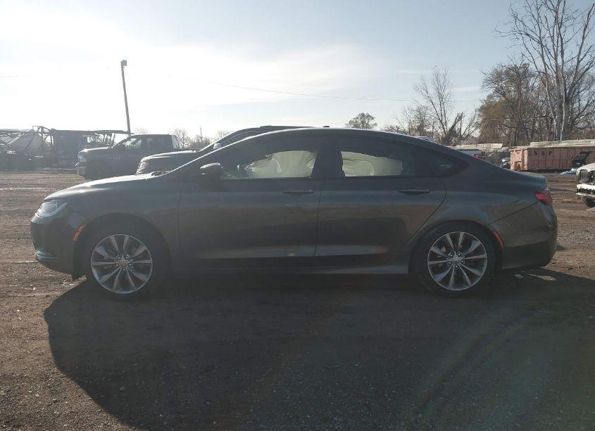 Photo 14 of 2015 Chrysler 200 S (VIN 1C3CCCBB7FN676241)