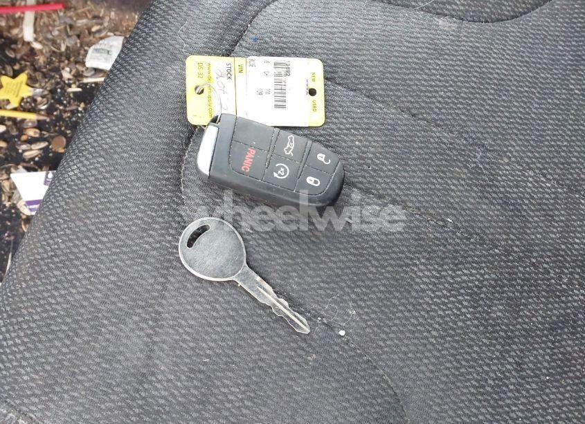 Photo 11 of 2016 Chrysler 200 S (VIN 1C3CCCBB7GN173357)