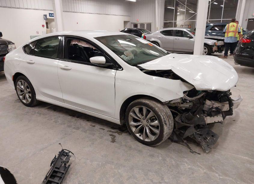 2016 Chrysler 200 S (VIN 1C3CCCBB7GN173651) main photo