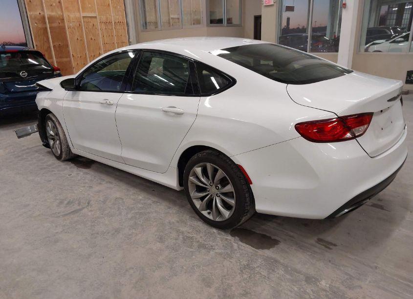 Photo 3 of 2016 Chrysler 200 S (VIN 1C3CCCBB7GN173651)