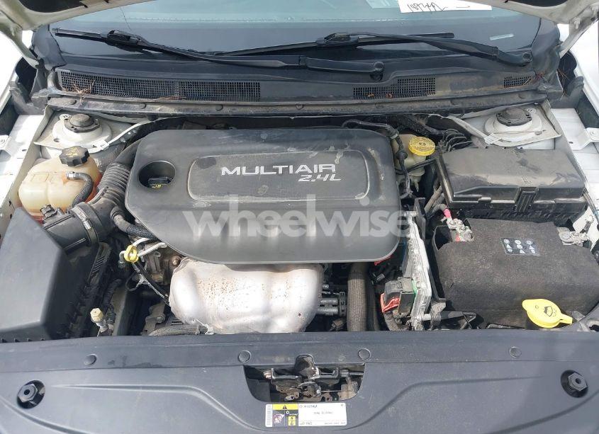 Photo 10 of 2015 Chrysler 200 S (VIN 1C3CCCBB8FN619207)