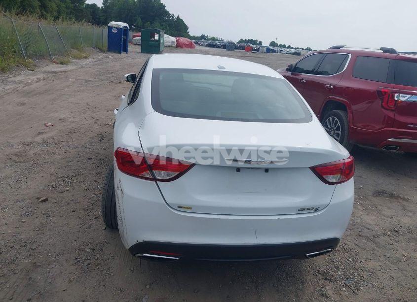 Photo 16 of 2015 Chrysler 200 S (VIN 1C3CCCBB8FN619207)