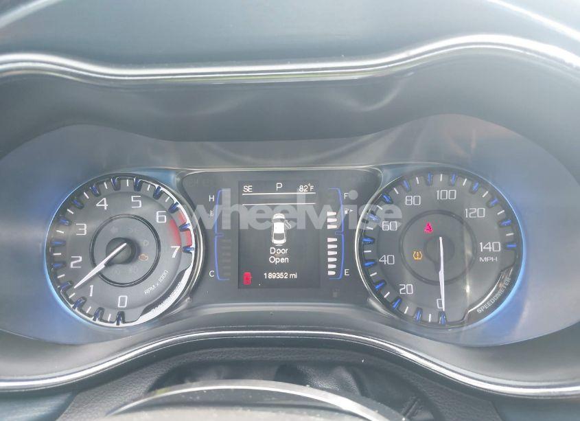 Photo 7 of 2015 Chrysler 200 S (VIN 1C3CCCBB8FN619207)