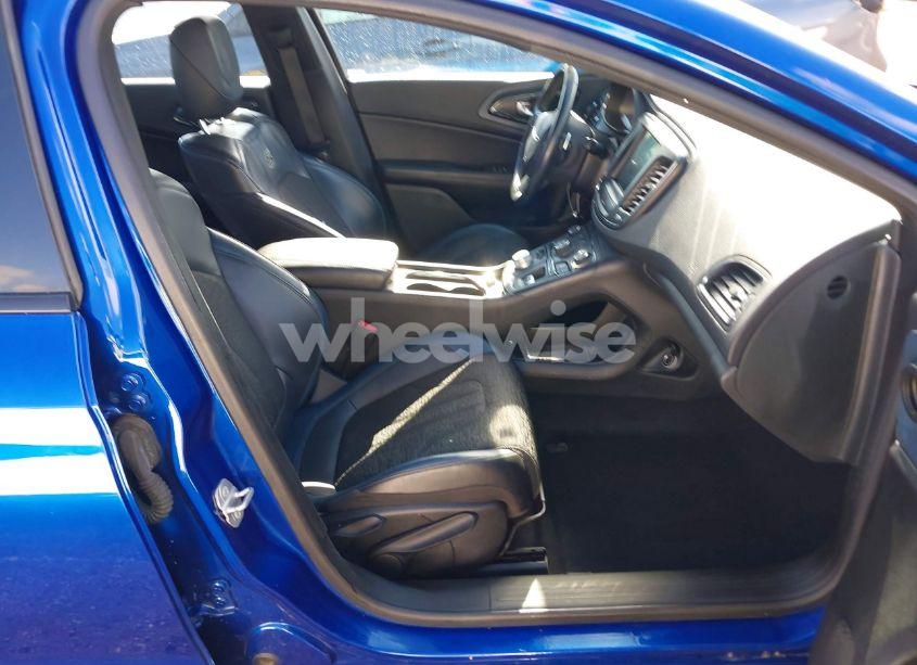 Photo 5 of 2015 Chrysler 200 S (VIN 1C3CCCBB8FN656922)