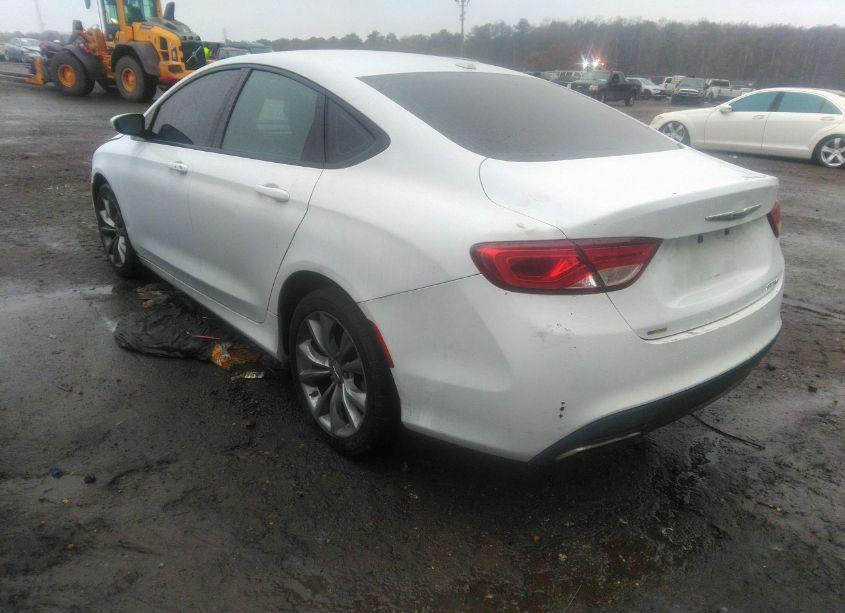 Photo 3 of 2015 Chrysler 200 S (VIN 1C3CCCBB8FN681853)