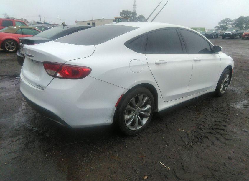 Photo 4 of 2015 Chrysler 200 S (VIN 1C3CCCBB8FN681853)