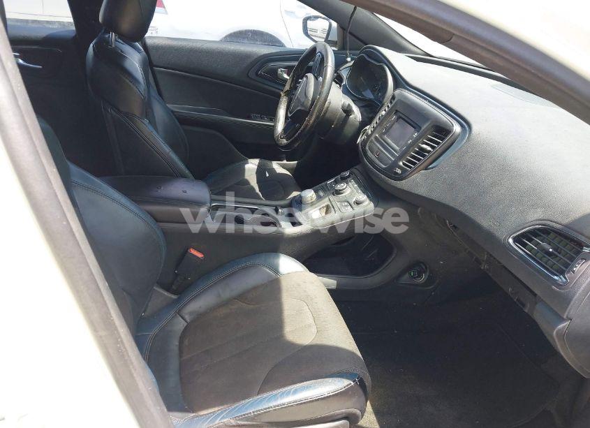 Photo 5 of 2015 Chrysler 200 S (VIN 1C3CCCBB8FN715368)