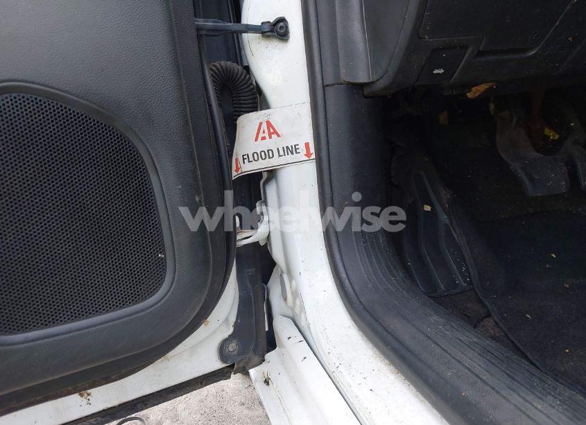 Photo 6 of 2015 Chrysler 200 S (VIN 1C3CCCBB8FN715368)