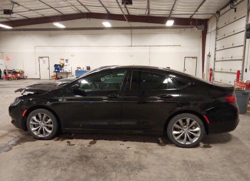 Photo 14 of 2015 Chrysler 200 S (VIN 1C3CCCBB8FN749875)