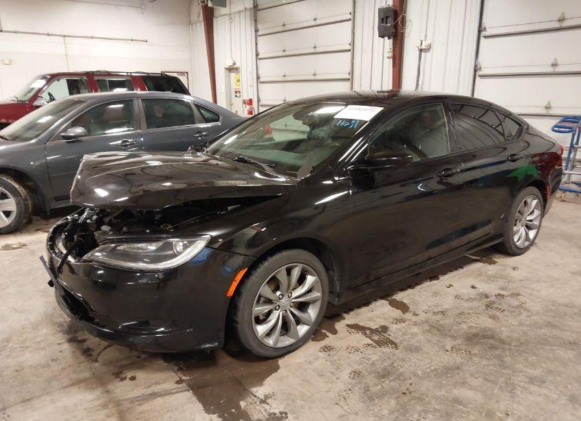 Photo 2 of 2015 Chrysler 200 S (VIN 1C3CCCBB8FN749875)