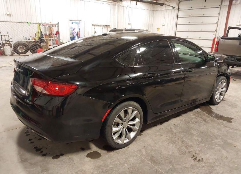 Photo 4 of 2015 Chrysler 200 S (VIN 1C3CCCBB8FN749875)