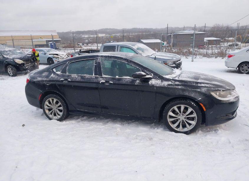 Photo 13 of 2016 Chrysler 200 S (VIN 1C3CCCBB8GN109148)