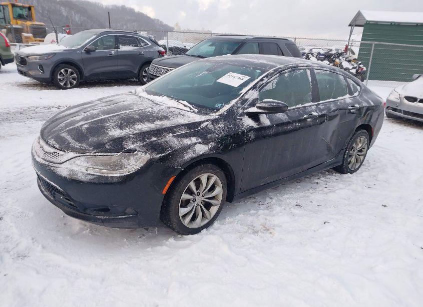 Photo 2 of 2016 Chrysler 200 S (VIN 1C3CCCBB8GN109148)