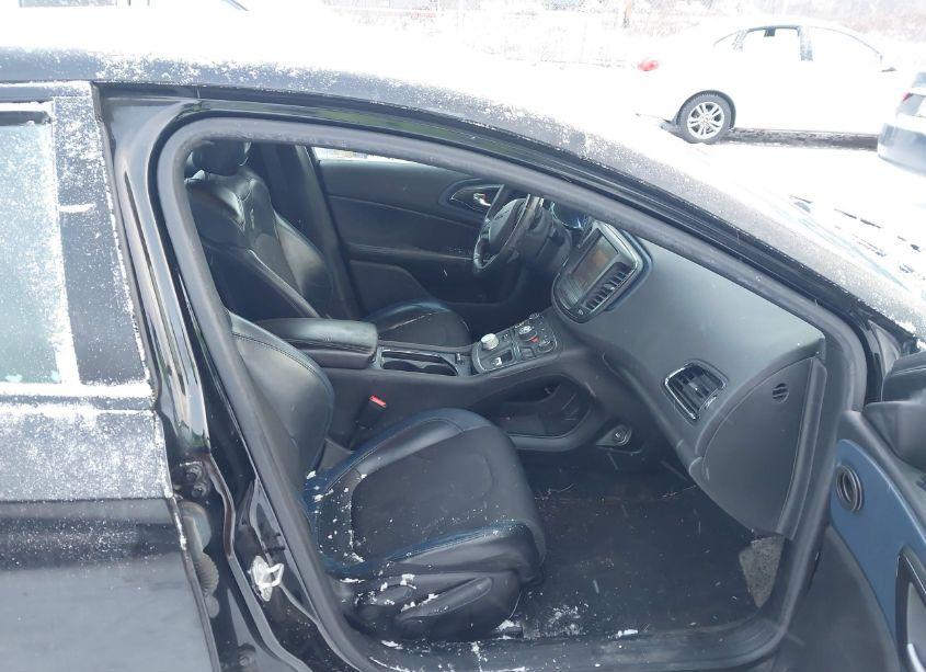 Photo 5 of 2016 Chrysler 200 S (VIN 1C3CCCBB8GN109148)